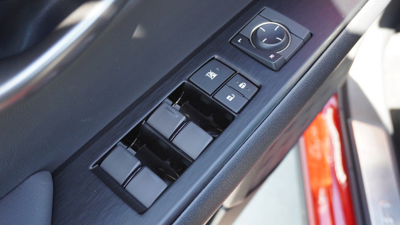 Used 2019 Lexus UX 200 F Sport image 24