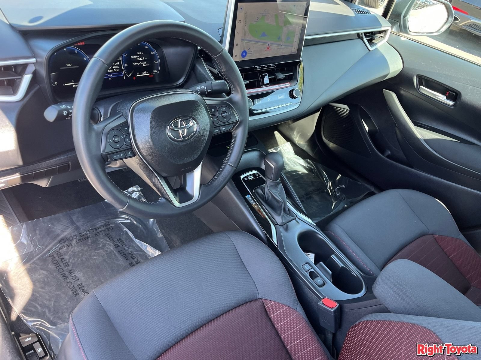 Certified 2026 Toyota Corolla SE w/ SE Package FWD image 20