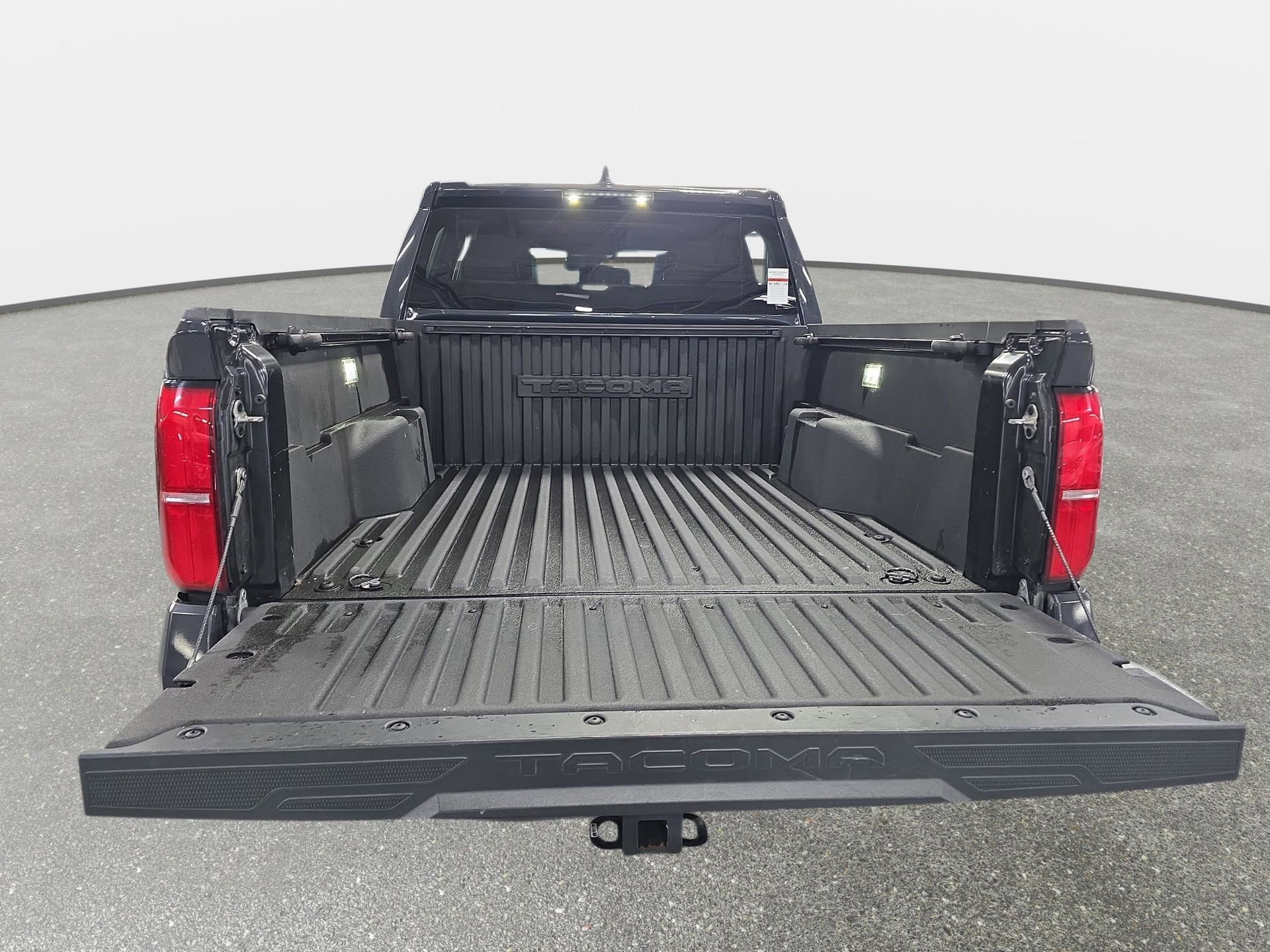 Used 2024 Toyota Tacoma TRD Off-Road image 12