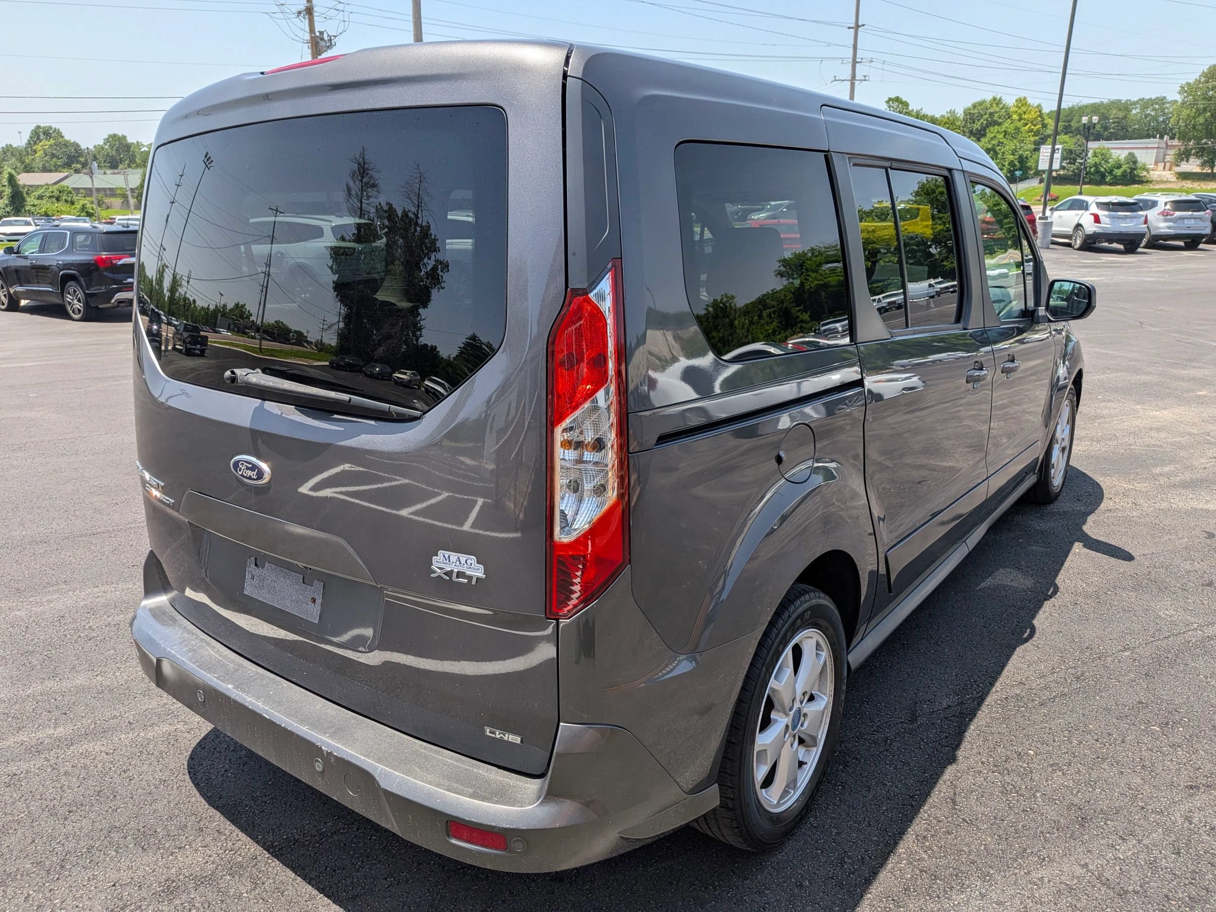 Used 2015 Ford Transit Connect XLT FWD image 6