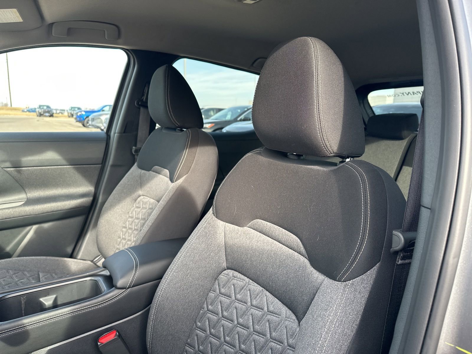Used 2025 Nissan Kicks SV image 11