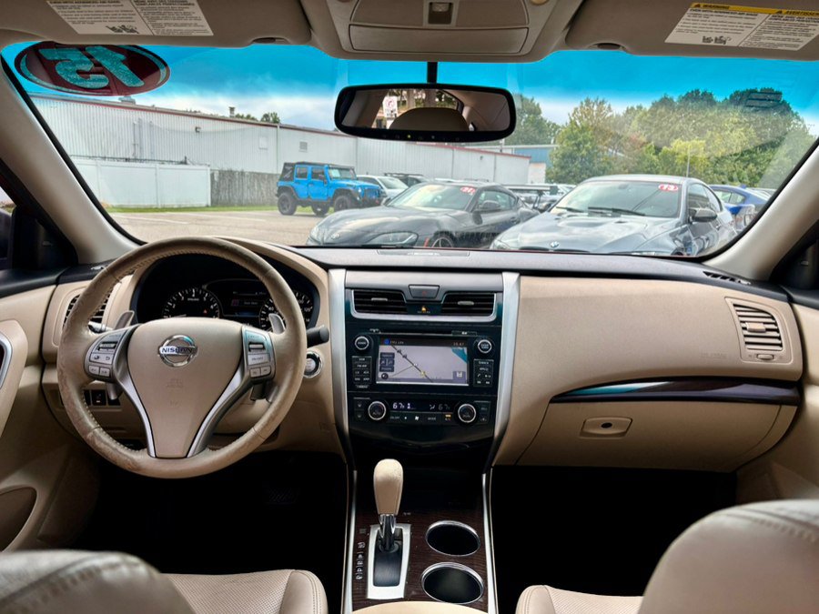 Used 2015 Nissan Altima FWD image 12
