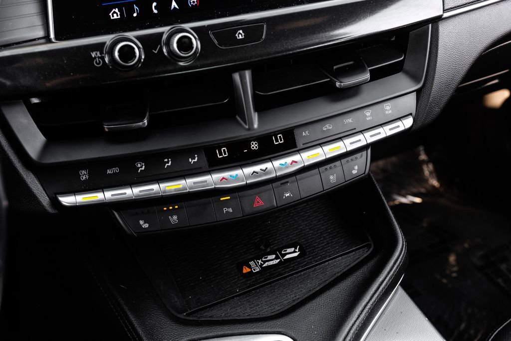 Used 2024 Cadillac CT4 Premium Luxury image 25
