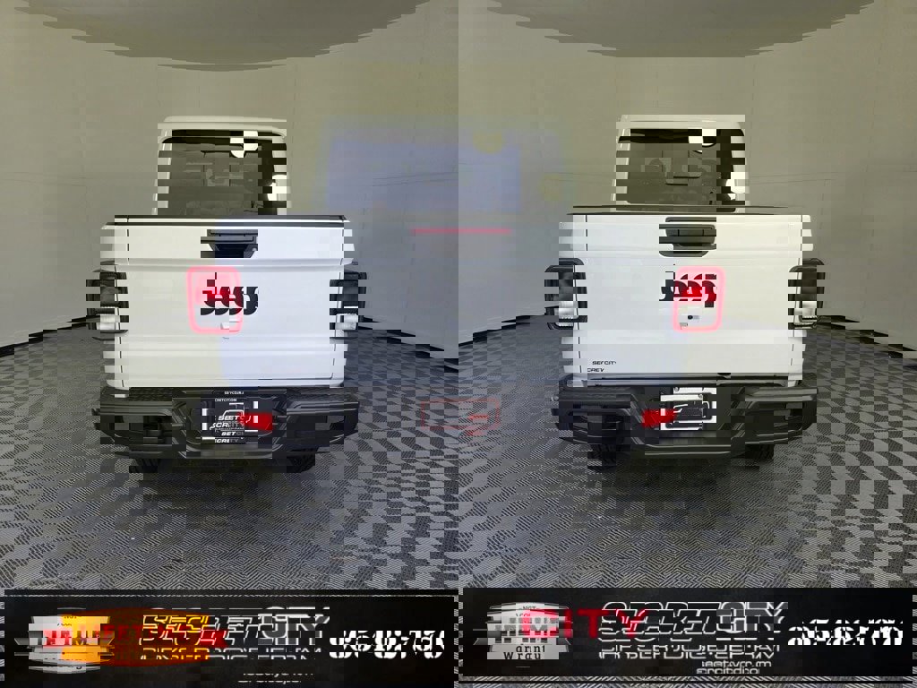 New 2025 Jeep Gladiator Sport image 6