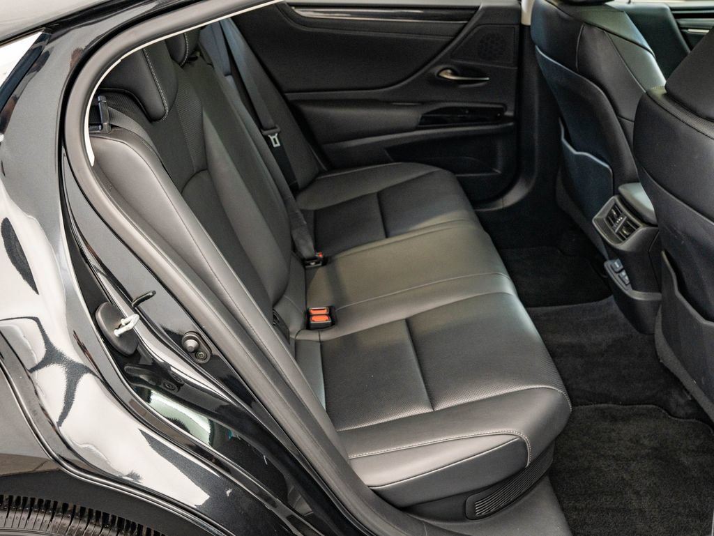 Used 2022 Lexus ES 300h w/ Accessory Package 2 FWD image 43