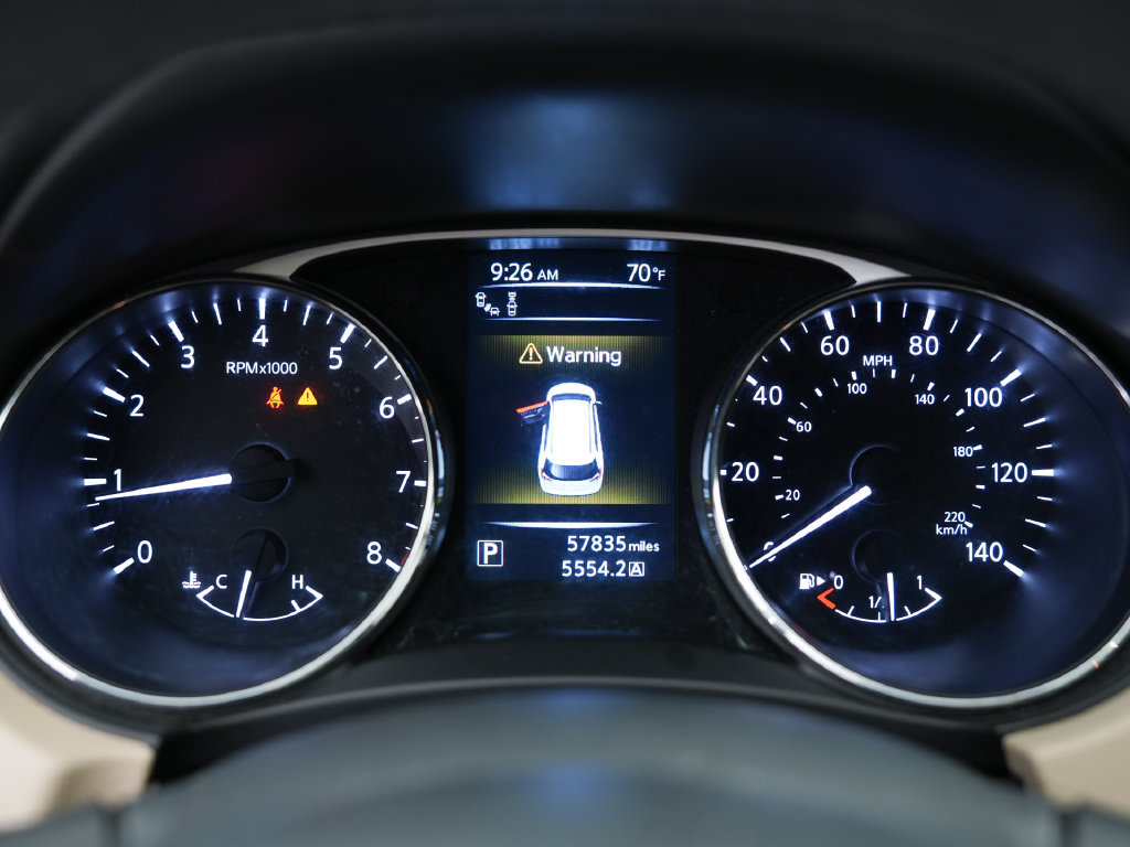 Used 2016 Nissan Rogue SL w/ SL Premium Package FWD image 15