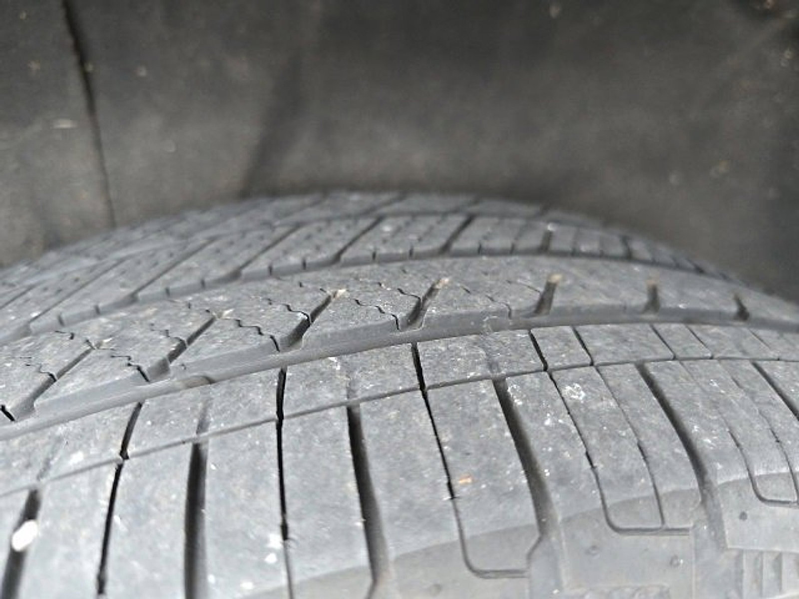 Used 2023 Nissan Pathfinder Platinum w/ Cargo Package image 22