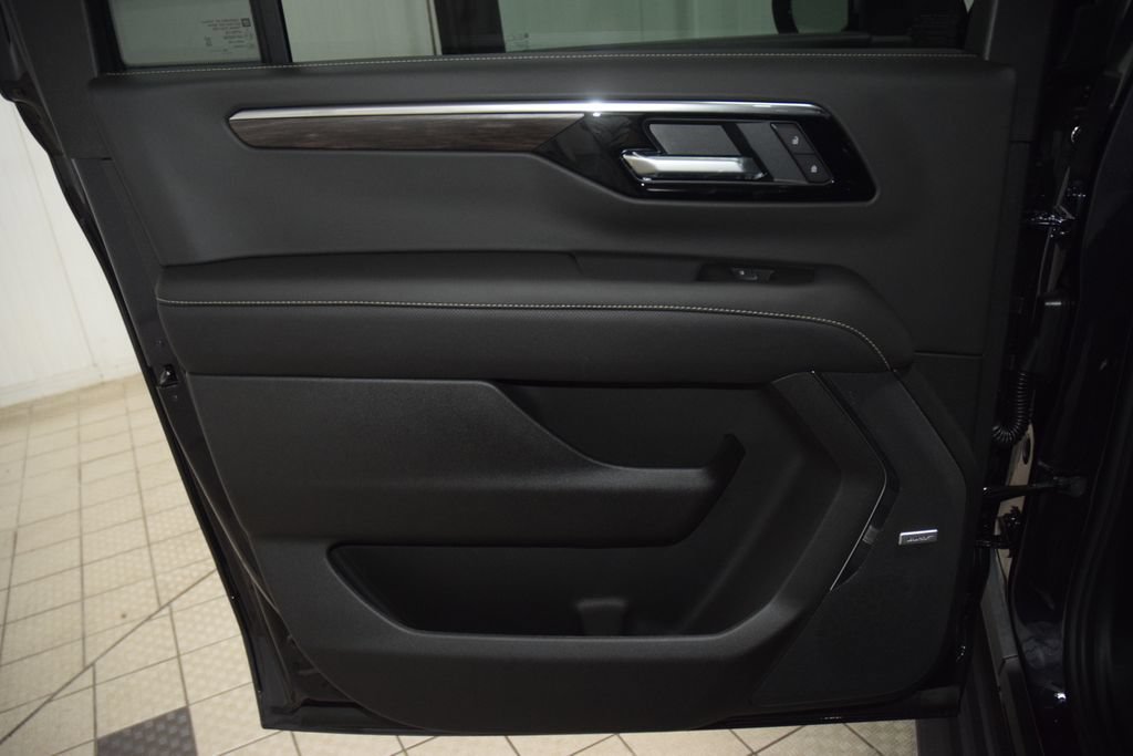 New 2026 Chevrolet Suburban Premier AWD/4WD image 47
