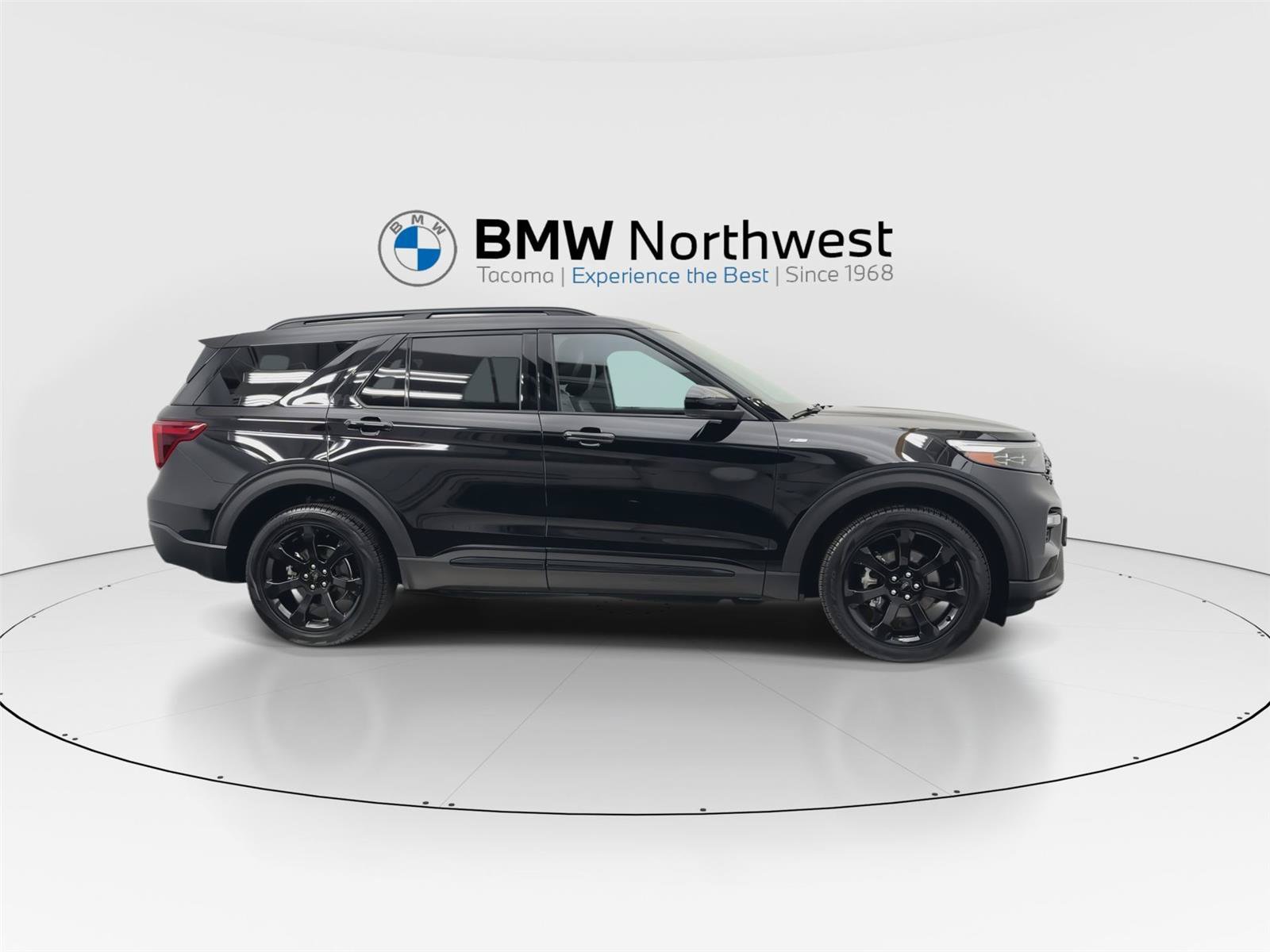Used 2023 Ford Explorer ST-Line w/ Class IV Trailer Tow Package AWD/4WD image 5