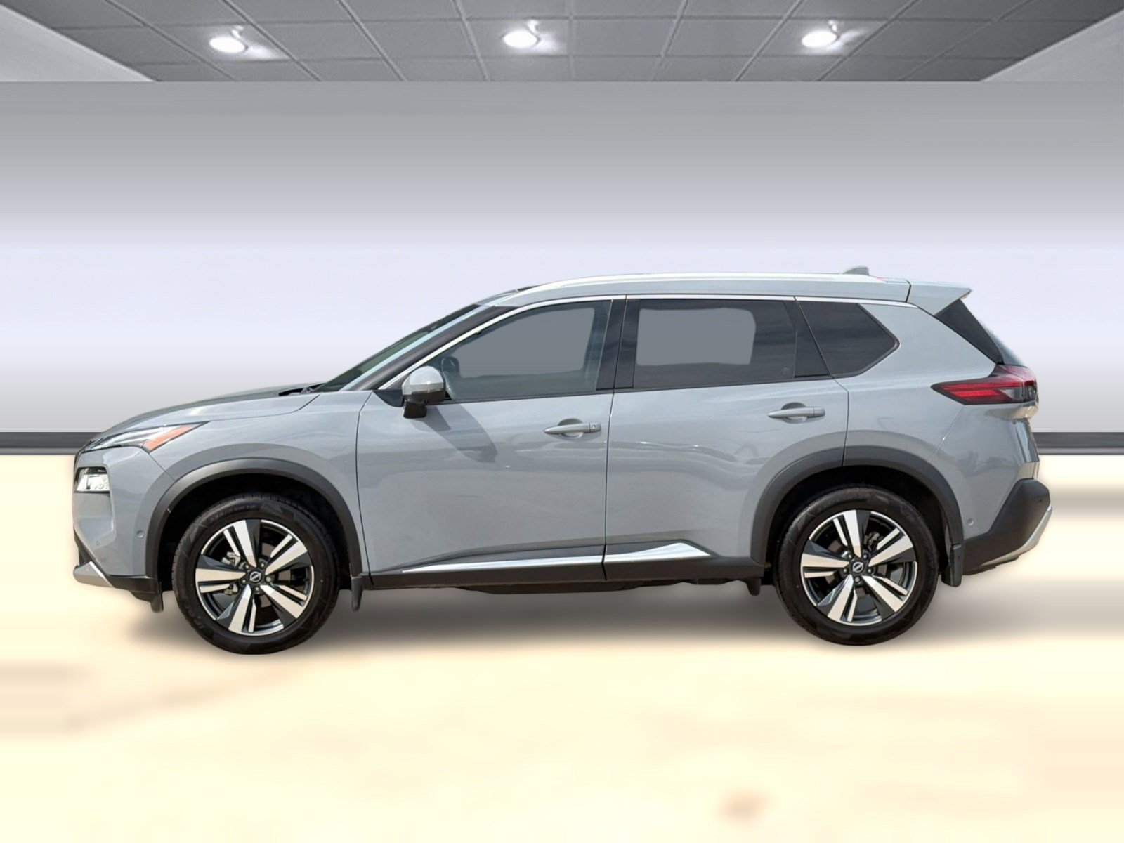 Used 2023 Nissan Rogue Platinum w/ Platinum Premium Package image 2