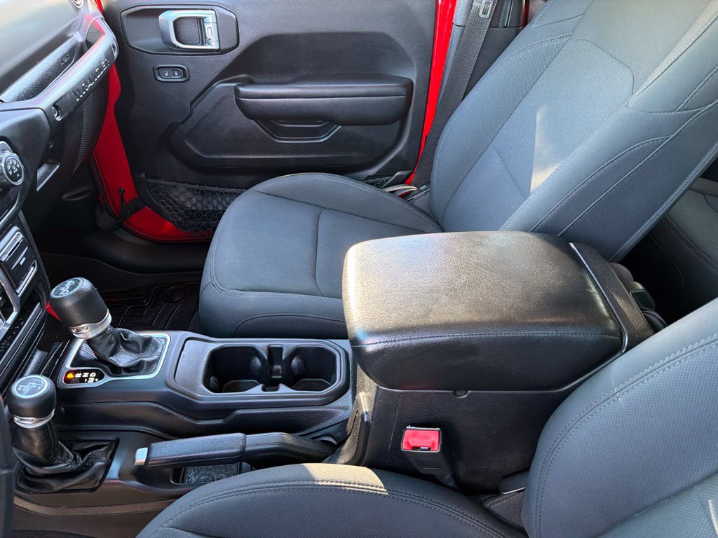 Used 2018 Jeep Wrangler Unlimited Sport S AWD/4WD image 13