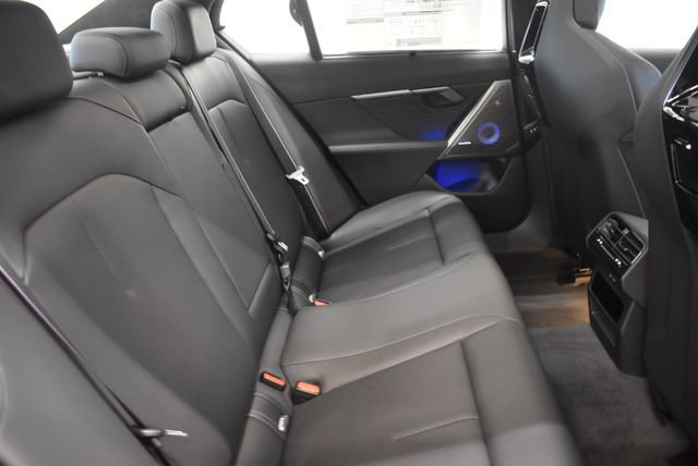 New 2027 BMW M5 w/ Executive Package AWD/4WD image 17