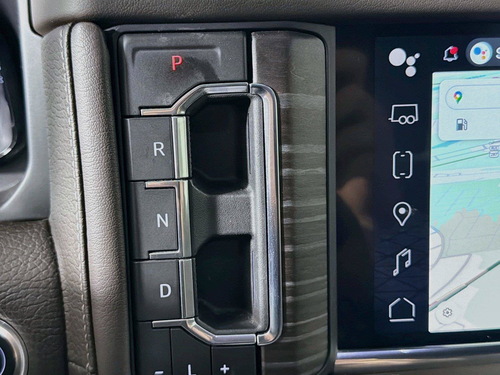 Used 2024 GMC Yukon Denali AWD/4WD image 17
