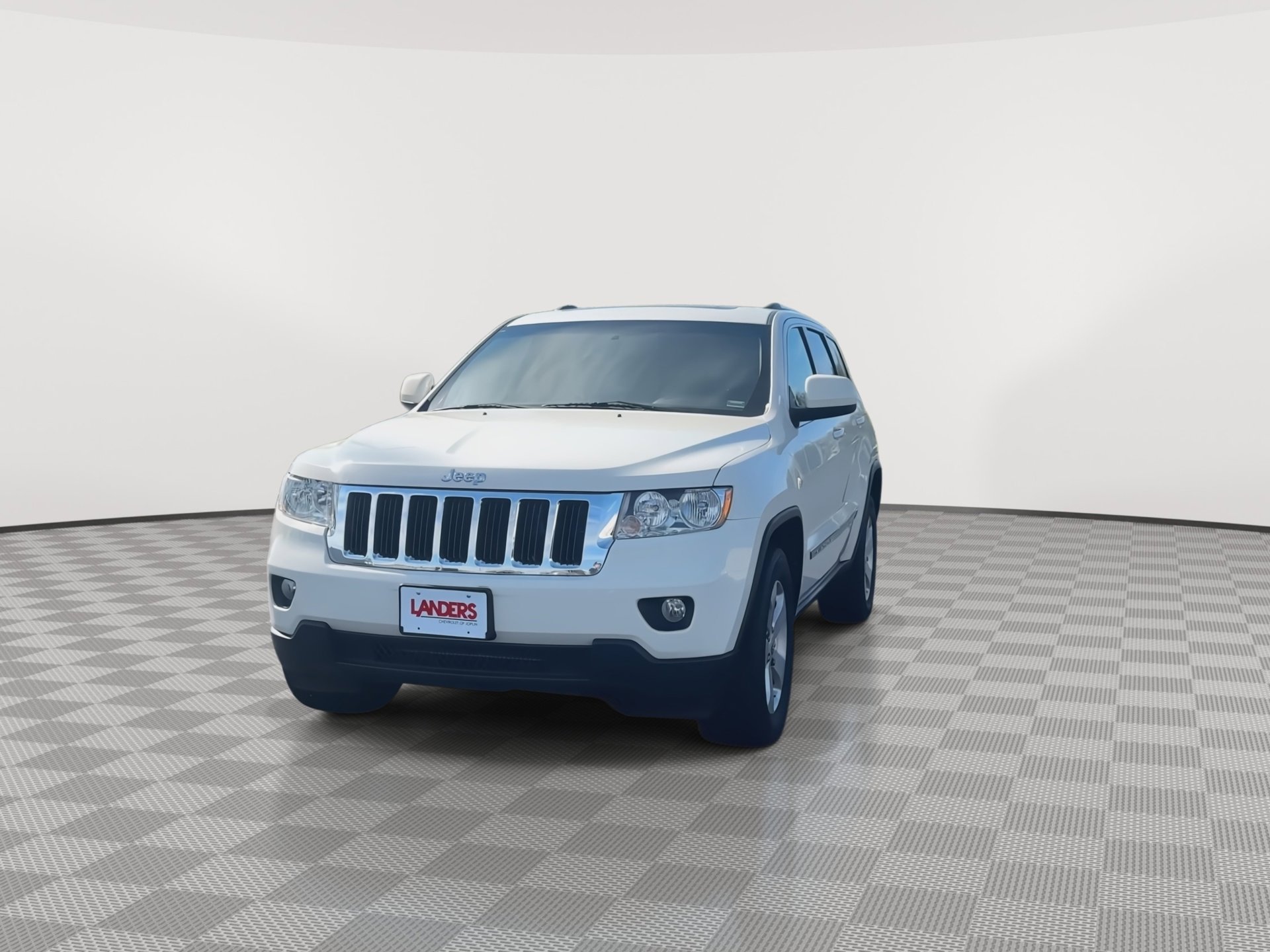 Used 2012 Jeep Grand Cherokee Laredo AWD/4WD image 4