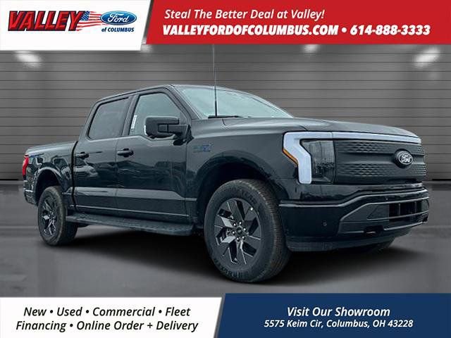New 2025 Ford F150 Lightning Flash w/ Max Trailer Tow Package
