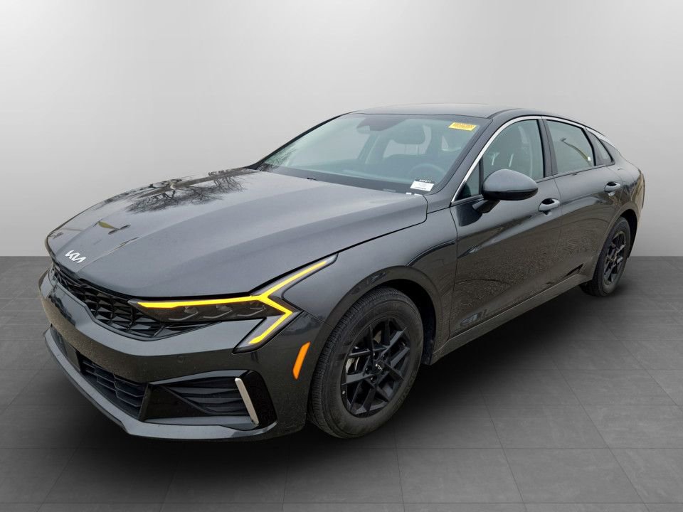 Used 2025 Kia K5 LXS image 12