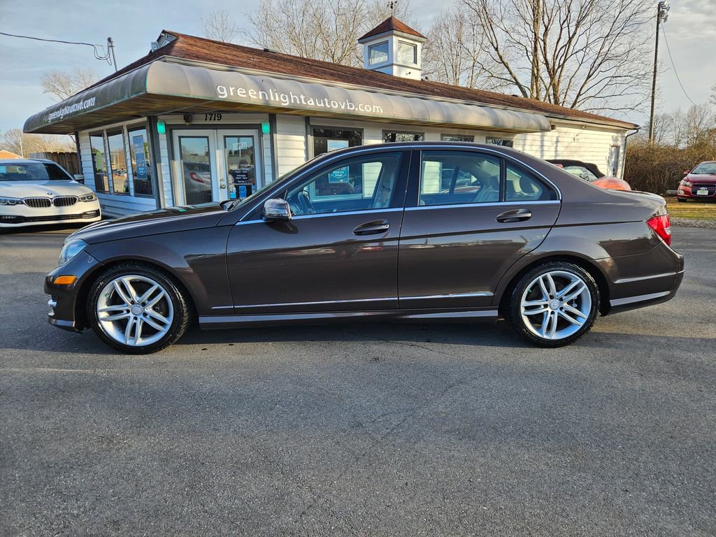 Used 2014 Mercedes-Benz C 300 4MATIC Sedan image 8