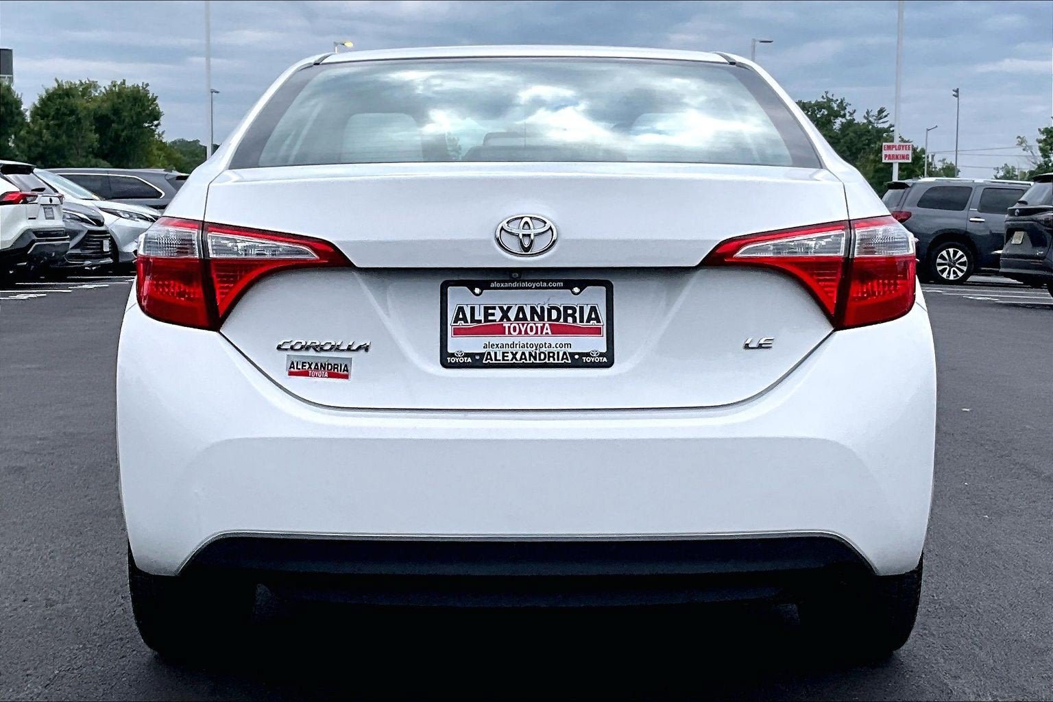 Used 2014 Toyota Corolla LE FWD image 4