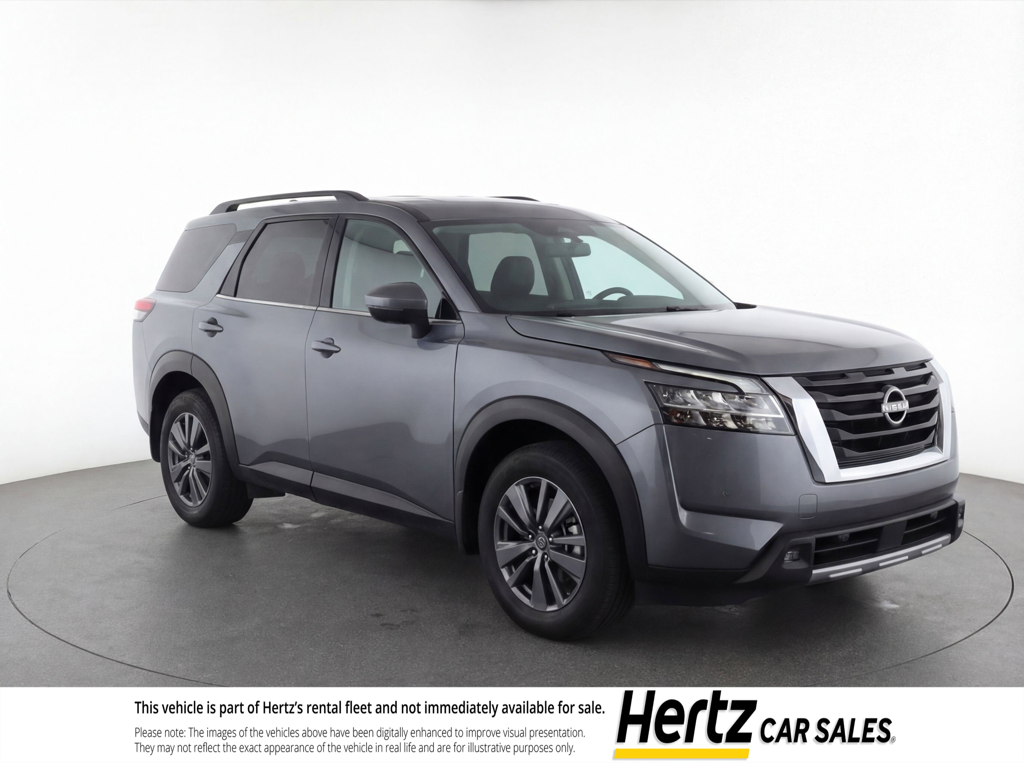 Used 2024 Nissan Pathfinder SV image 1