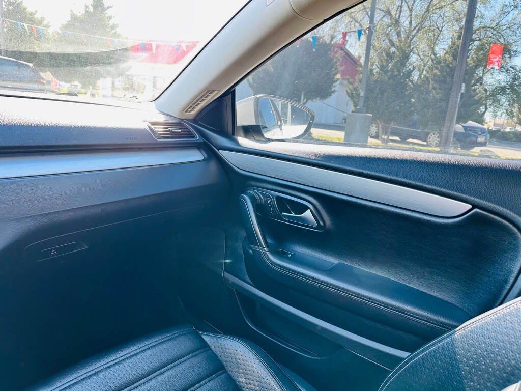 Used 2015 Volkswagen CC Sport image 15