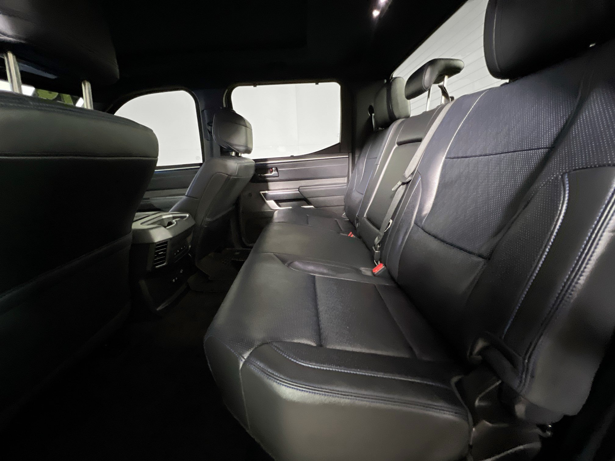 Used 2024 Toyota Tundra Platinum RWD image 29