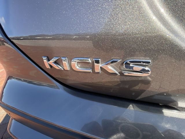 Used 2022 Nissan Kicks SV image 32