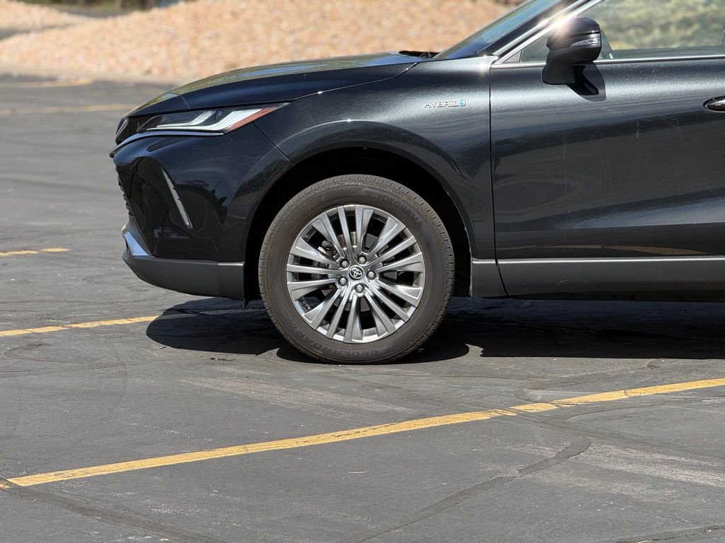 Used 2021 Toyota Venza Limited w/ Advanced Technology Package image 8