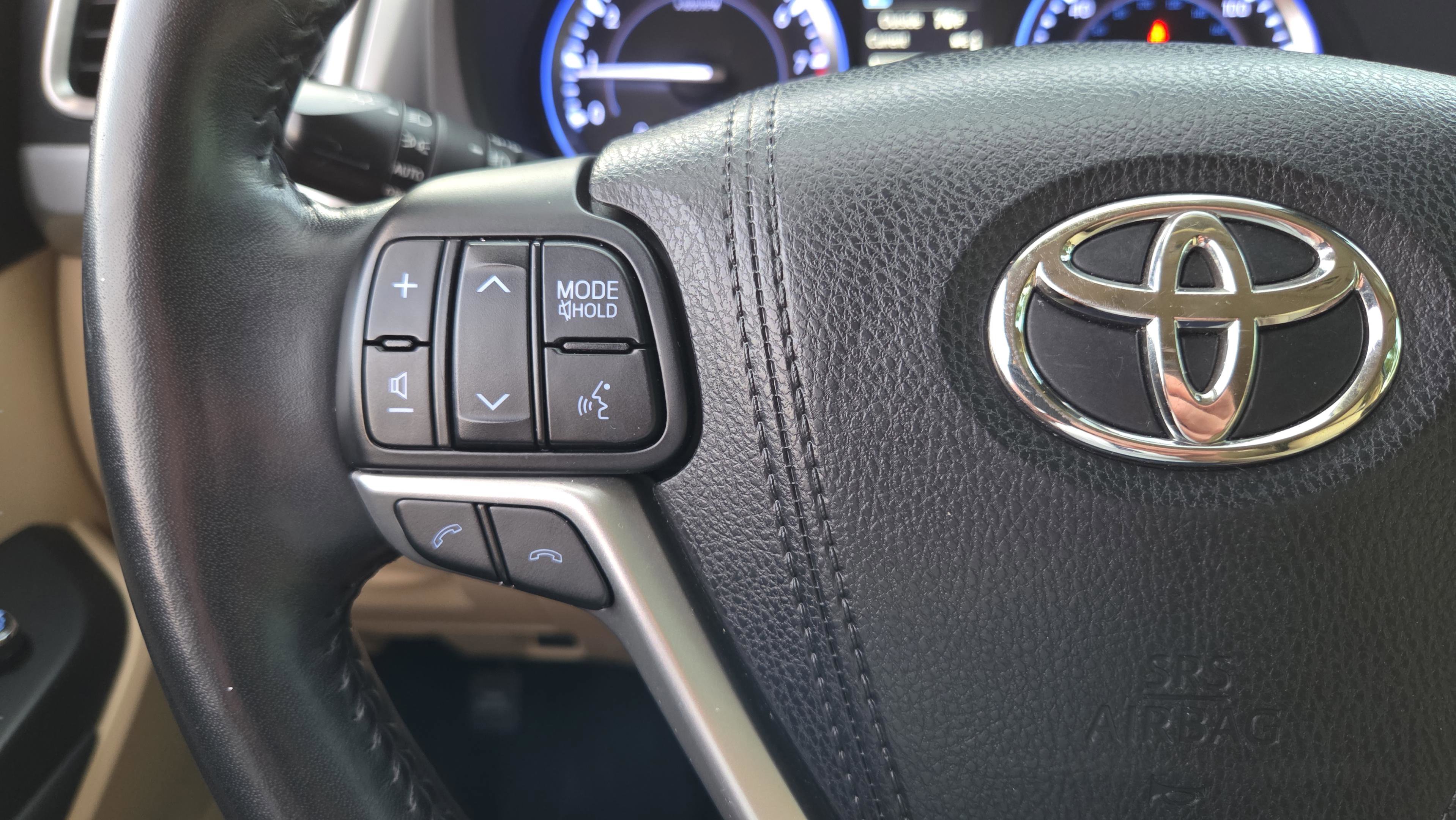 Used 2018 Toyota Highlander Limited Platinum image 38