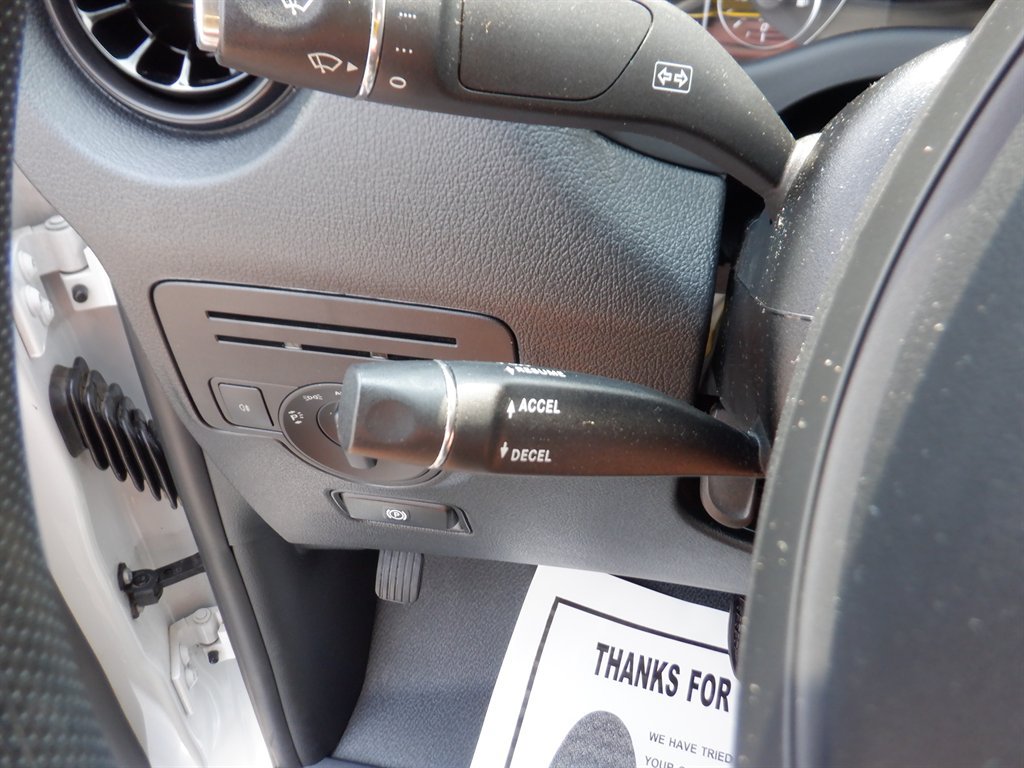Used 2023 Mercedes-Benz Metris image 15
