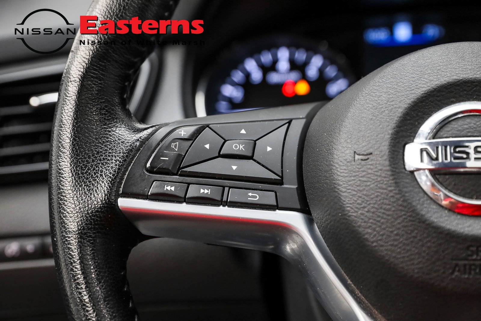 Used 2022 Nissan Rogue Sport SL w/ Premium Package image 16