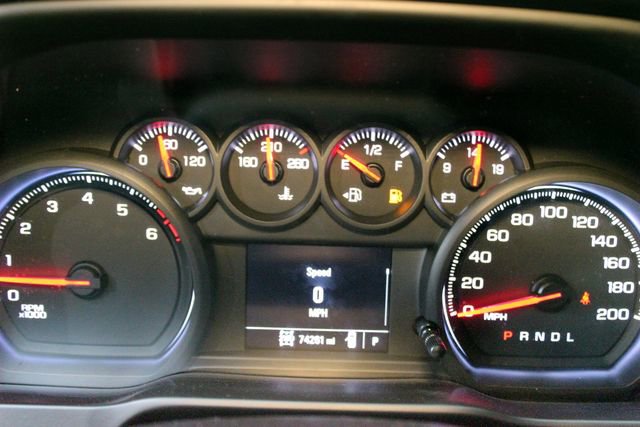 Used 2019 Chevrolet Silverado 1500 Custom w/ Custom Convenience Package AWD/4WD image 22