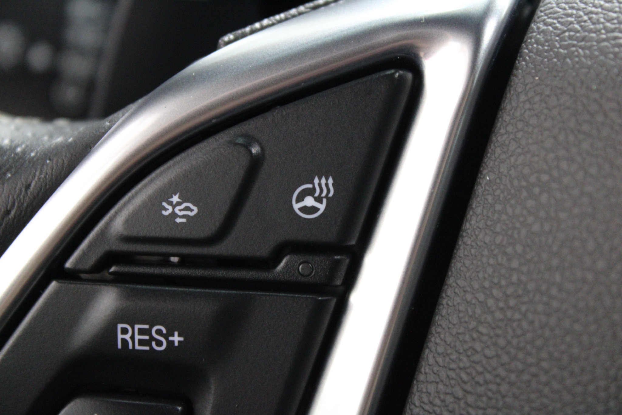 Used 2019 Chevrolet Camaro SS RWD image 29