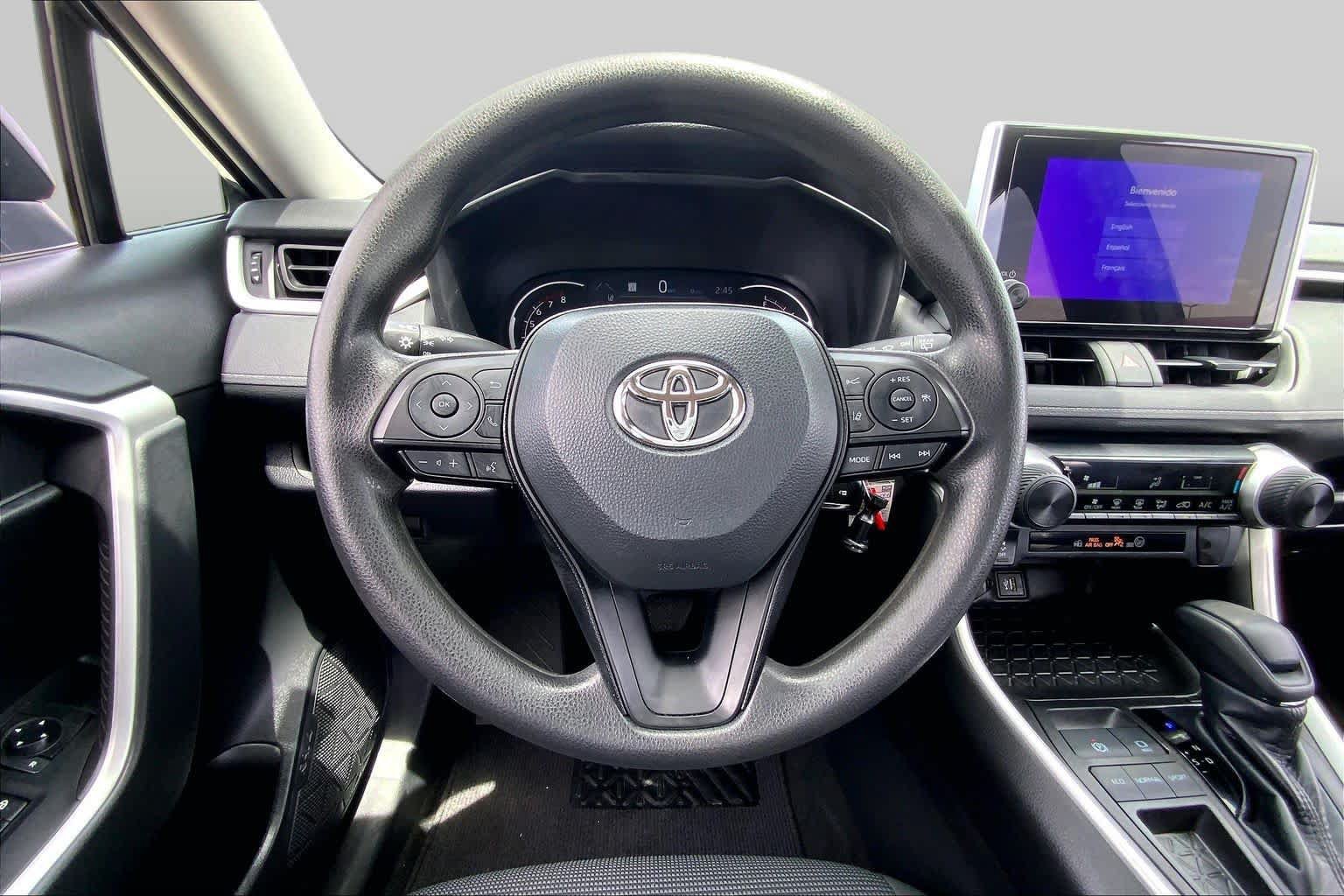 Used 2023 Toyota RAV4 LE FWD image 6