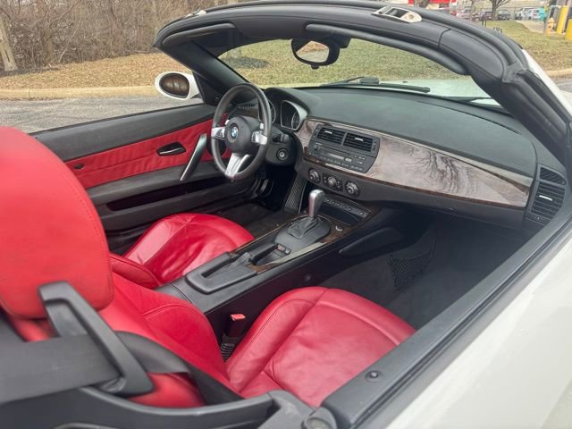 Used 2008 BMW Z4 3.0si w/ Premium Pkg image 29
