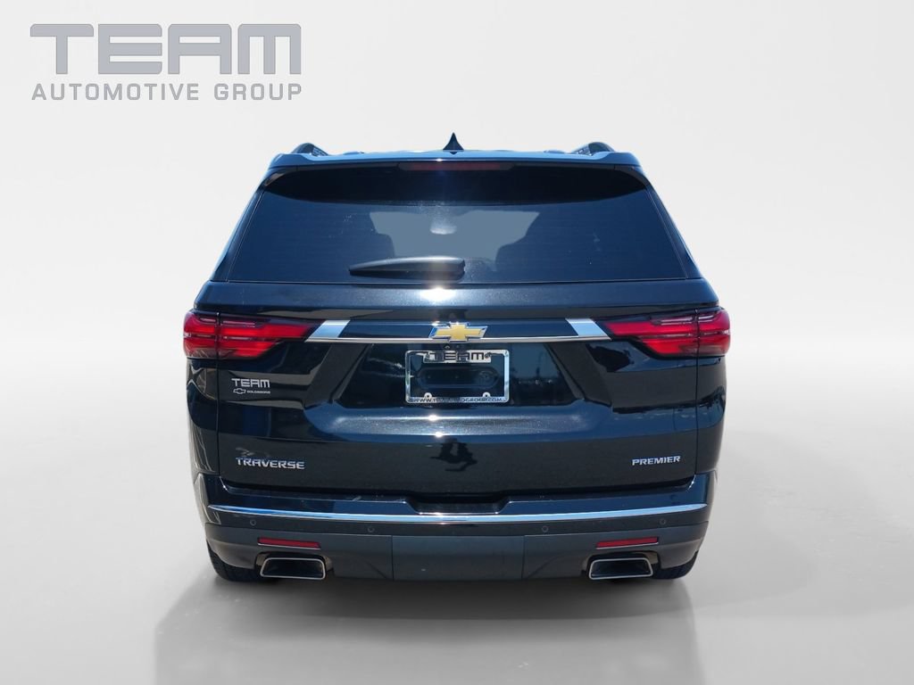 Used 2022 Chevrolet Traverse Premier FWD image 6