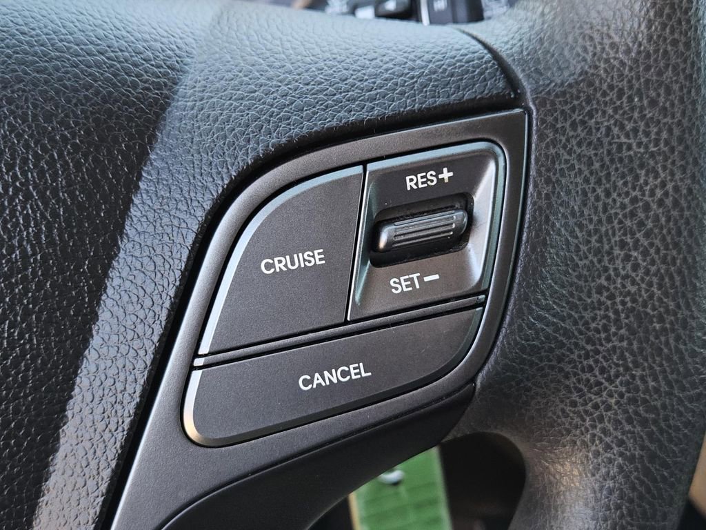 Used 2017 Hyundai Santa Fe Sport image 20