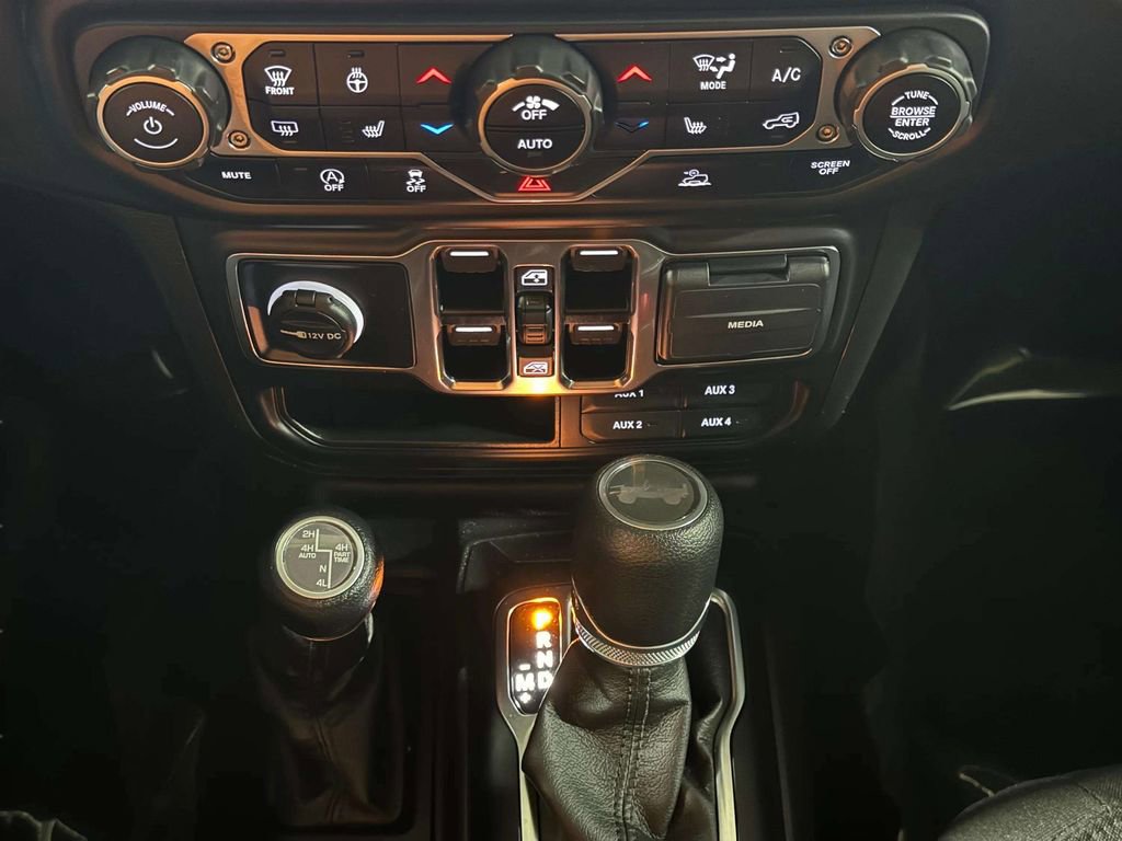 Used 2023 Jeep Wrangler Sport S image 7