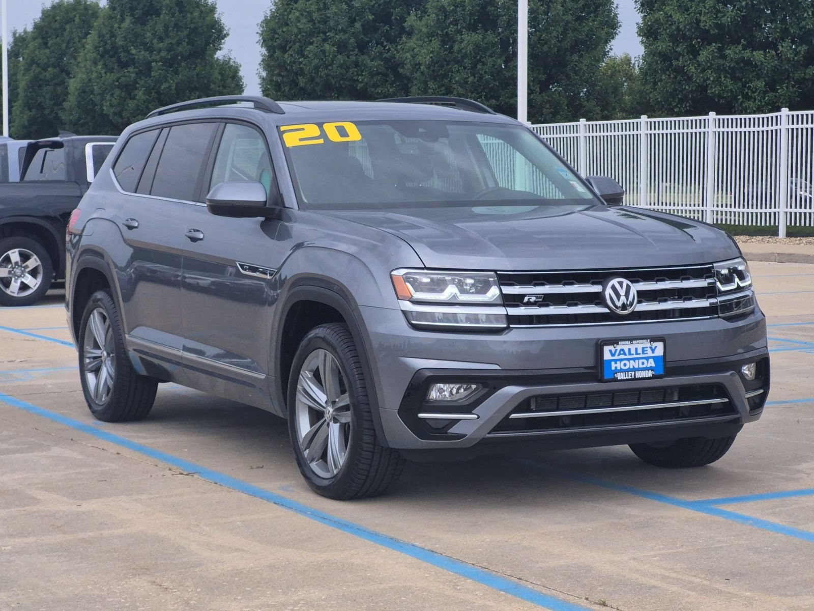 Used 2020 Volkswagen Atlas SE w/ Panoramic Sunroof Package AWD/4WD image 4
