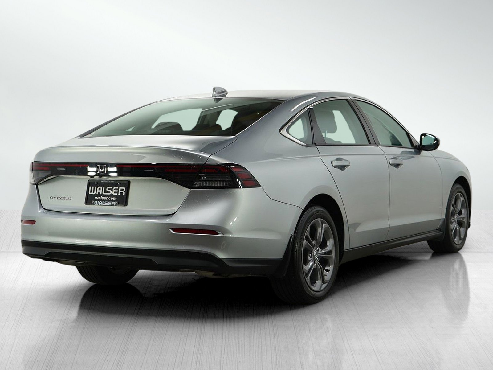 Used 2024 Honda Accord EX image 6