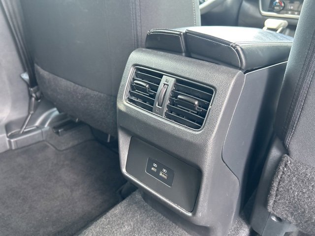 Used 2023 Nissan Rogue SV image 18