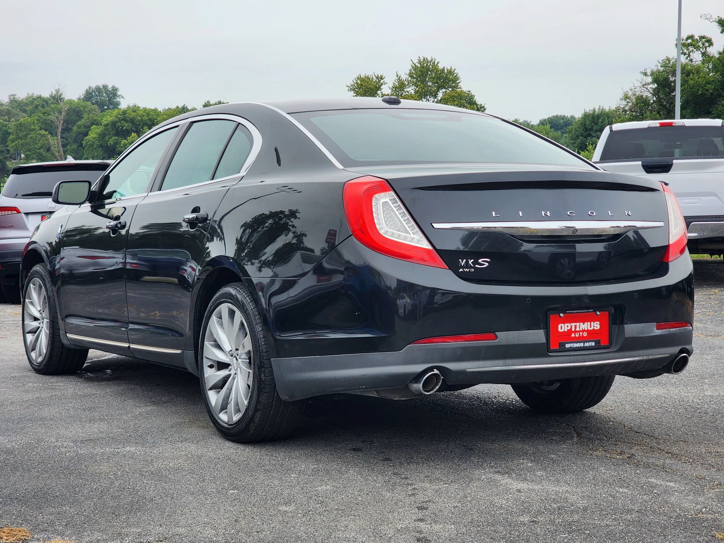 Used 2015 Lincoln MKS AWD w/ Equipment Group 101A image 5