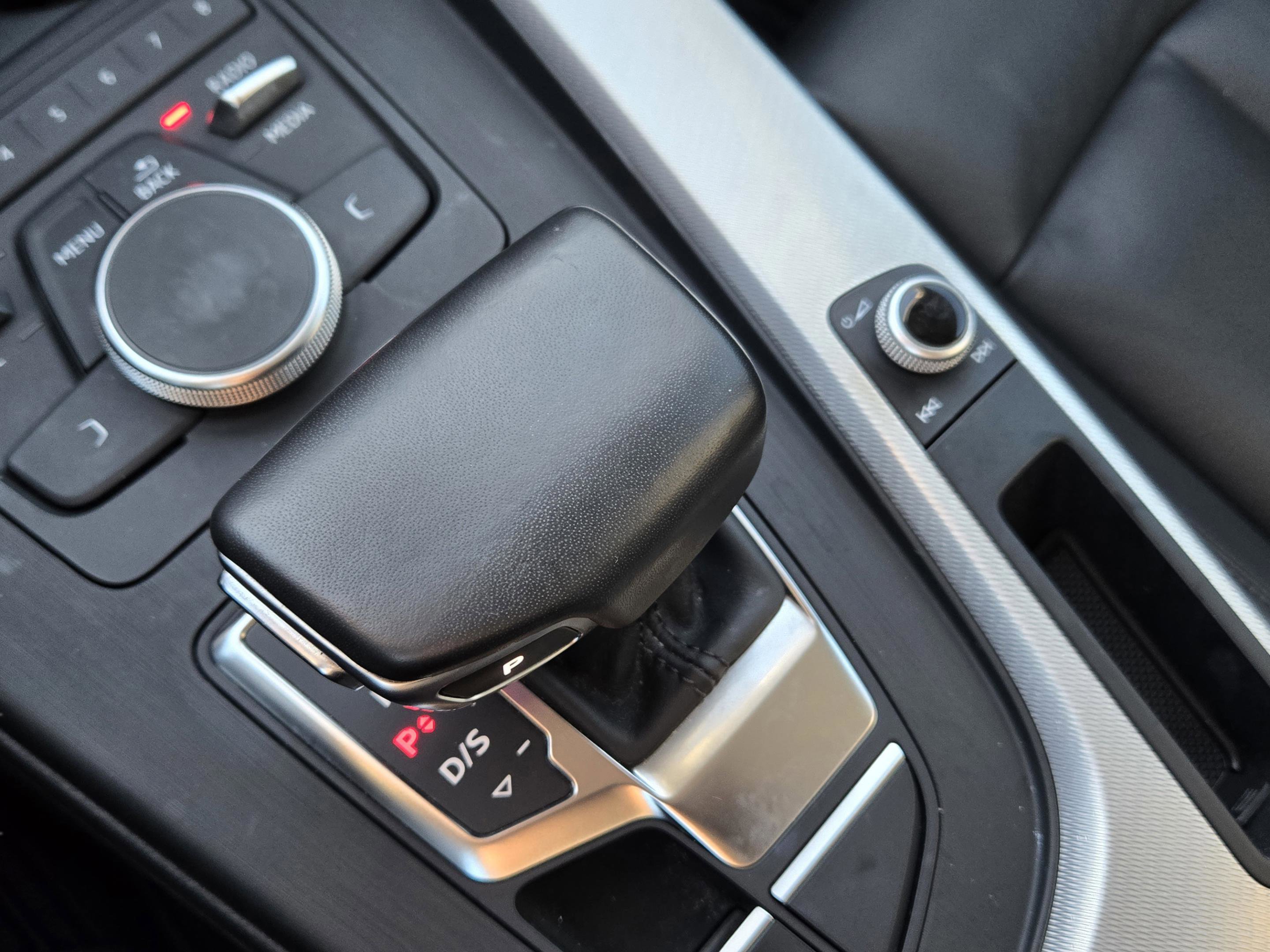 Used 2018 Audi A4 2.0T Premium Plus image 27