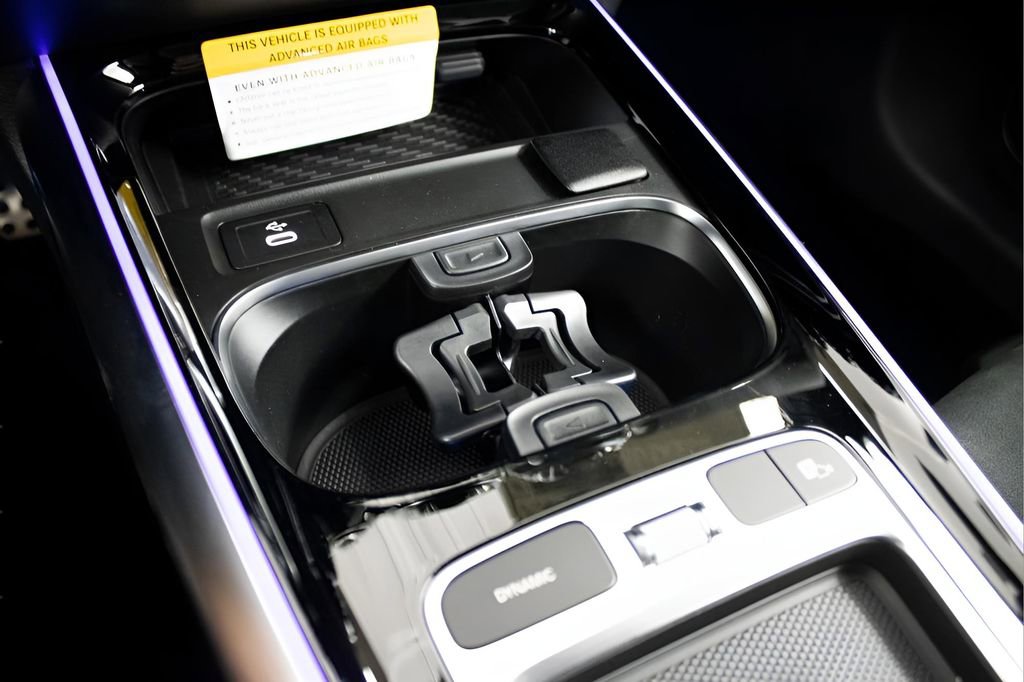 Used 2025 Mercedes-Benz GLA 250 image 26