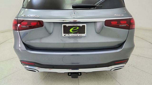 Used 2025 Mercedes-Benz GLS 450 4MATIC image 11