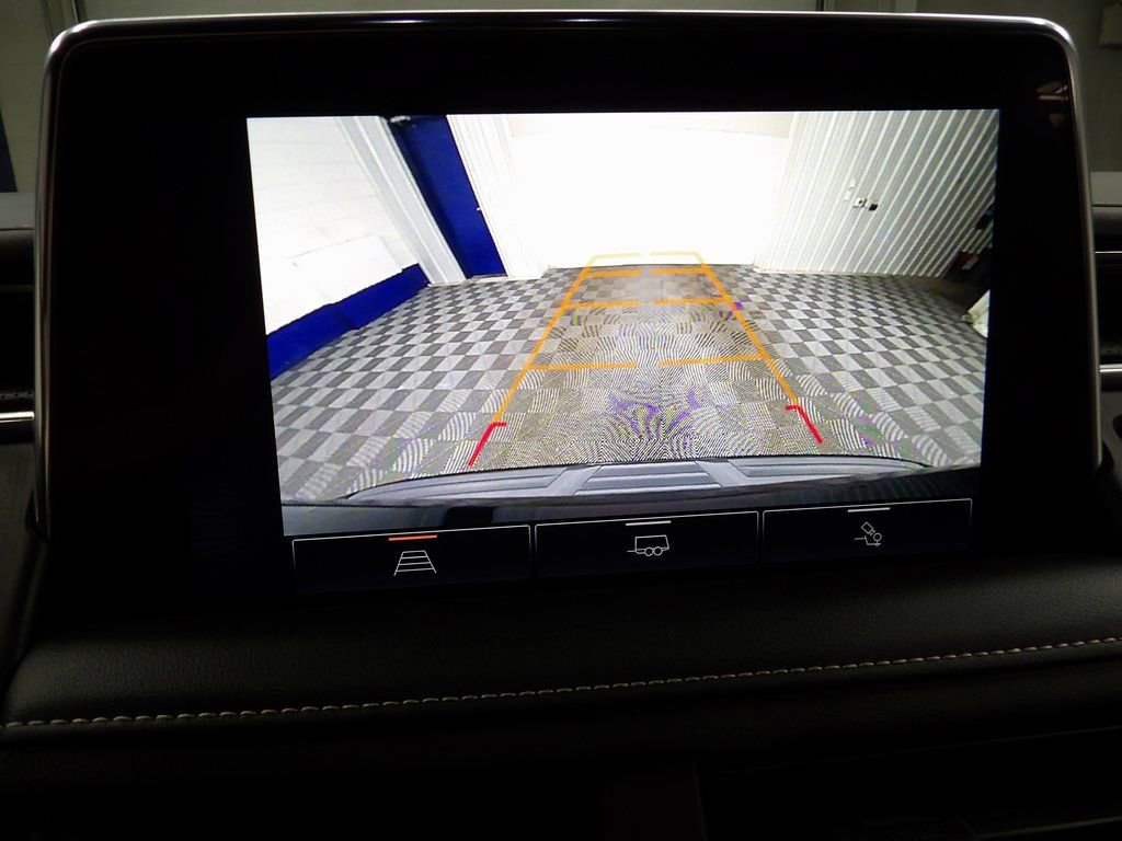 Used 2023 GMC Yukon SLT w/ Max Trailering Package image 28