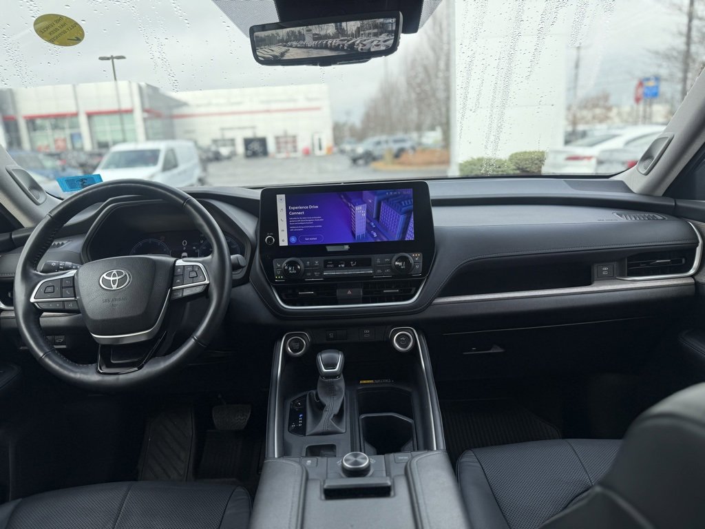 Used 2024 Toyota Grand Highlander Platinum image 22