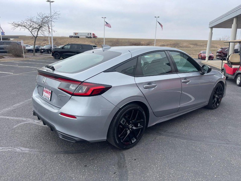 Used 2023 Honda Civic Sport image 3