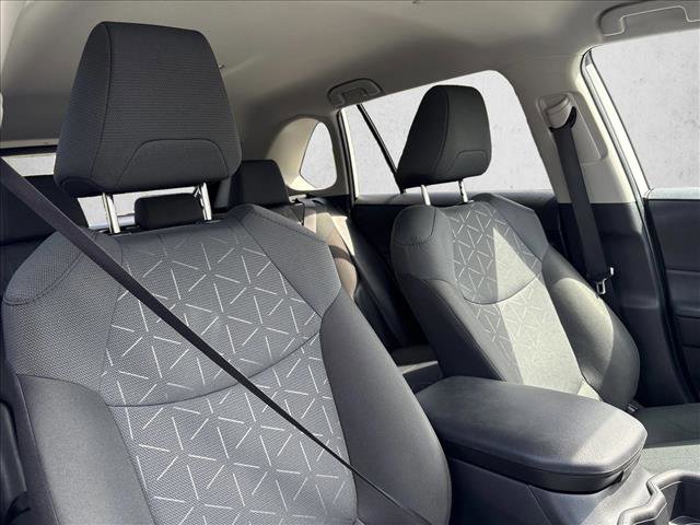 Certified 2025 Toyota RAV4 XLE FWD image 23