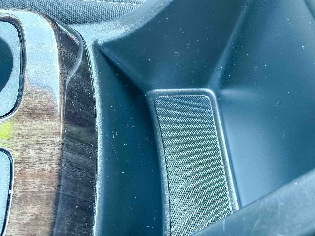 Used 2020 GMC Canyon SLE w/ Driver Alert Package image 33