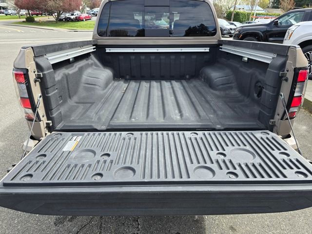 Used 2023 Nissan Frontier PRO-4X w/ Pro Convenience Package image 17